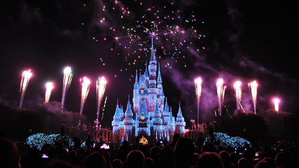 Cinderella's Castle at Disneyland | © Christian Benseler