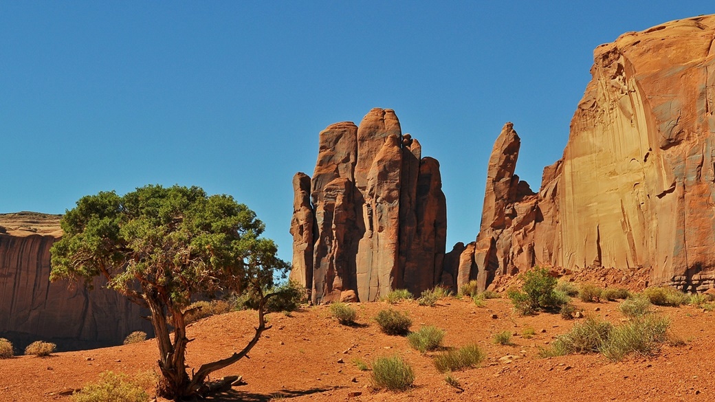 Monument Valley – Weather, Map, Tickets & What to See | © Unsplash.com