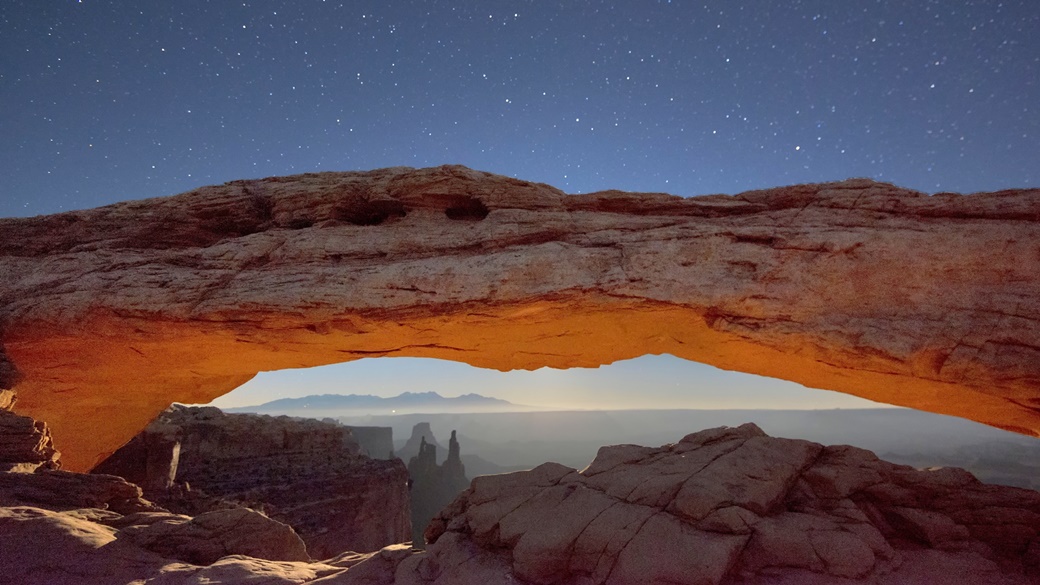 Mesa Arch in Canyonlands National Park | © John Fowler