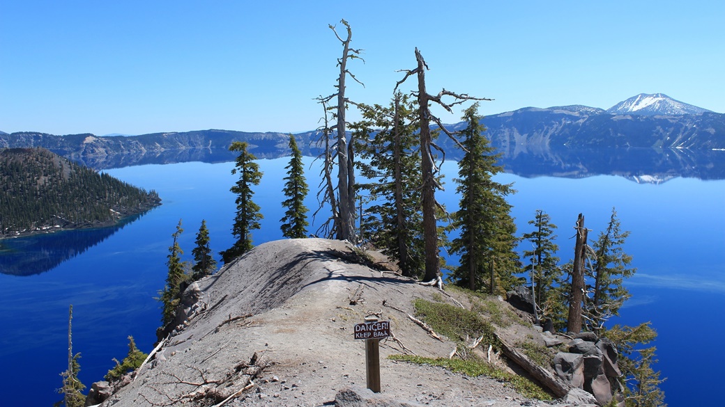 Crater Lake National Park | © Andy Melton