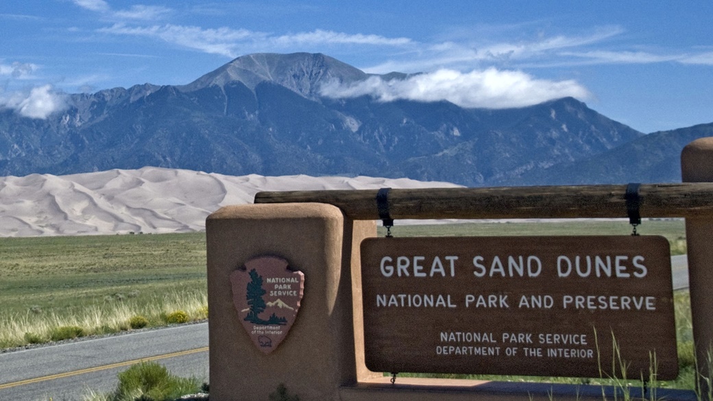 Great Sand Dunes National Park and Preserve | © Ron Cogswell