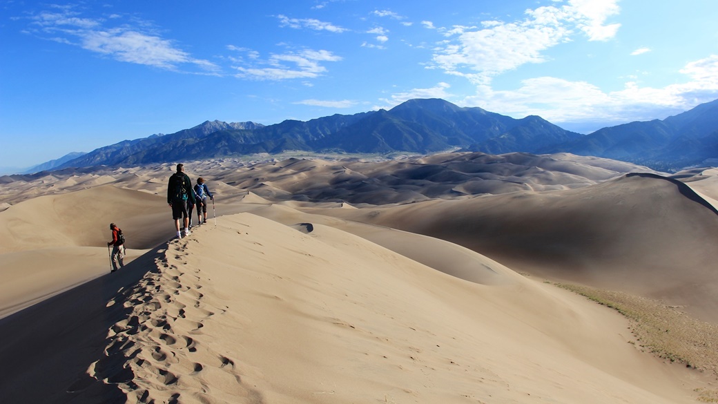 Star Dune in Great Sand Dunes National Park | © daveynin