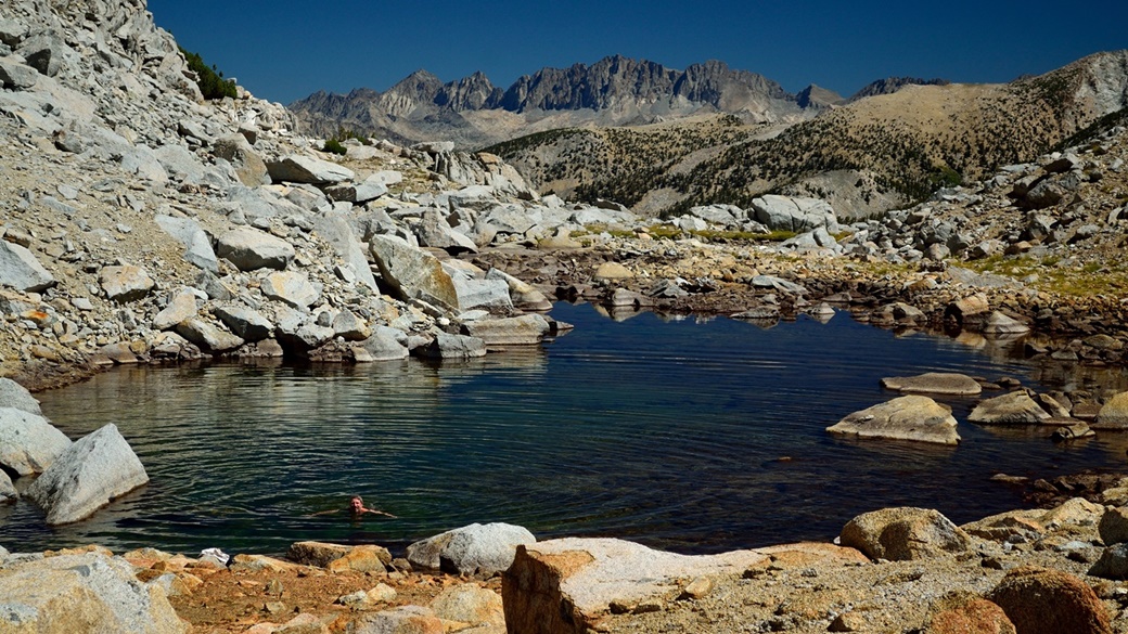 Goat Crest Saddle, Kings Canyon National Park | © Tom Hilton