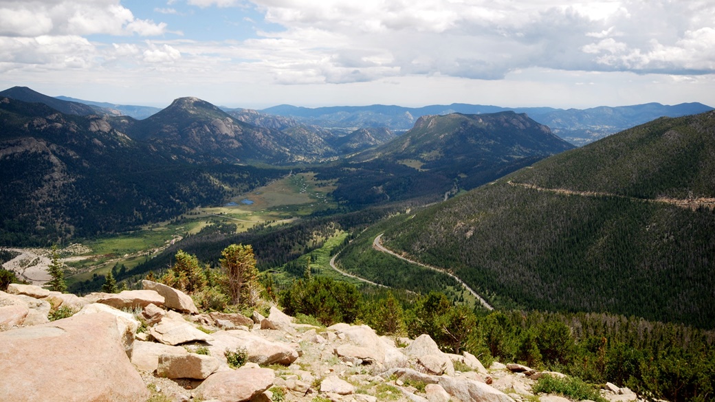 Rainbow Curve (Rocky Mountain National Park) | © Steve Voght