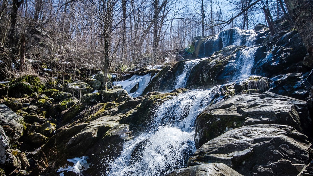 Waterfalls in Shenandoah National Park | © m01229